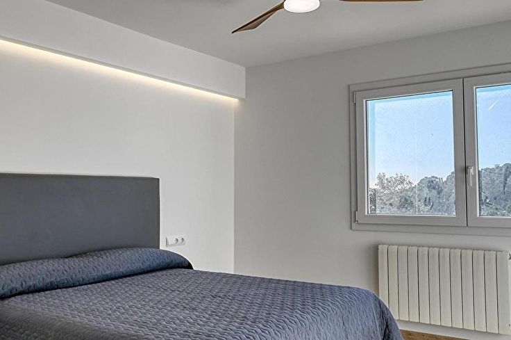Apartament 3 dormitoris amb Piscina, Vistes al mar, Pàrquing i jardí a Calella de Palafrugell - Lloguer Temporada