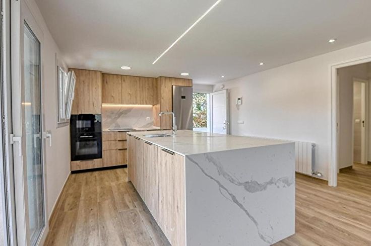 Apartament 3 dormitoris amb Piscina, Vistes al mar, Pàrquing i jardí a Calella de Palafrugell - Lloguer Temporada