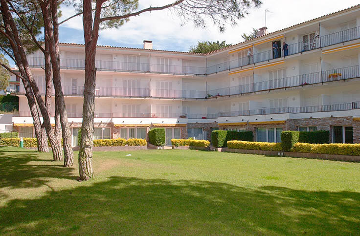 Apartament 3 dormitoris amb Pàrquing i jardí a Calella de Palafrugell - Lloguer Temporada
