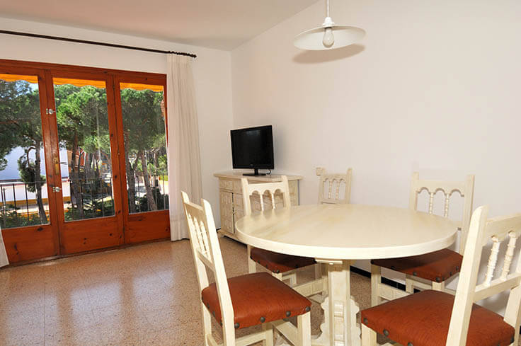 Apartament 2 dormitoris amb Pàrquing i jardí a Calella de Palafrugell - Lloguer Temporada
