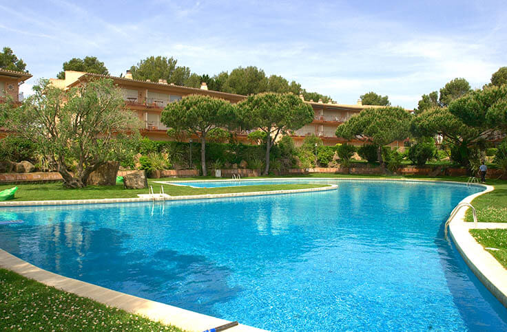 Apartament 2 dormitoris amb Piscina, Pàrquing i jardí a Calella de Palafrugell - Lloguer Temporada