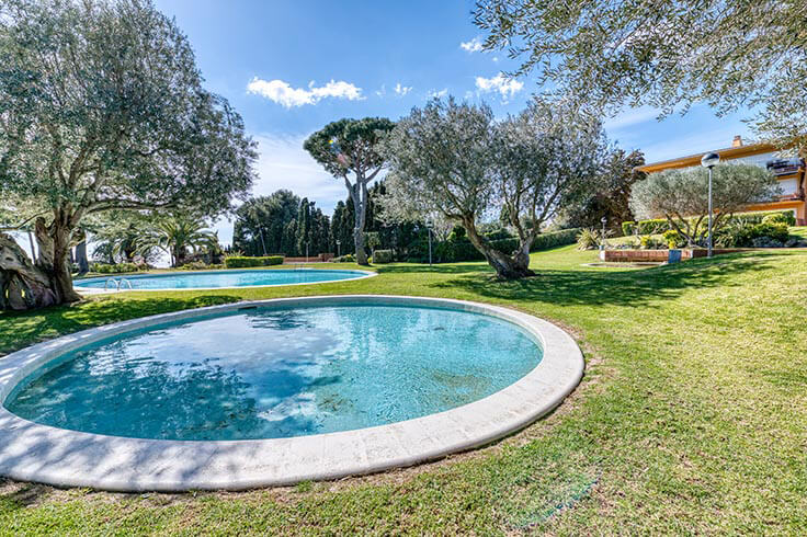 Apartament 2 dormitoris amb Piscina, Vistes al mar, Wifi, Pàrquing i jardí a Calella de Palafrugell - Lloguer Vacacional - Turístic