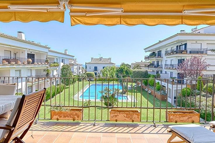 Apartament 3 dormitoris amb Piscina, Wifi, Pàrquing i jardí a Calella de Palafrugell - Lloguer Vacacional - Turístic