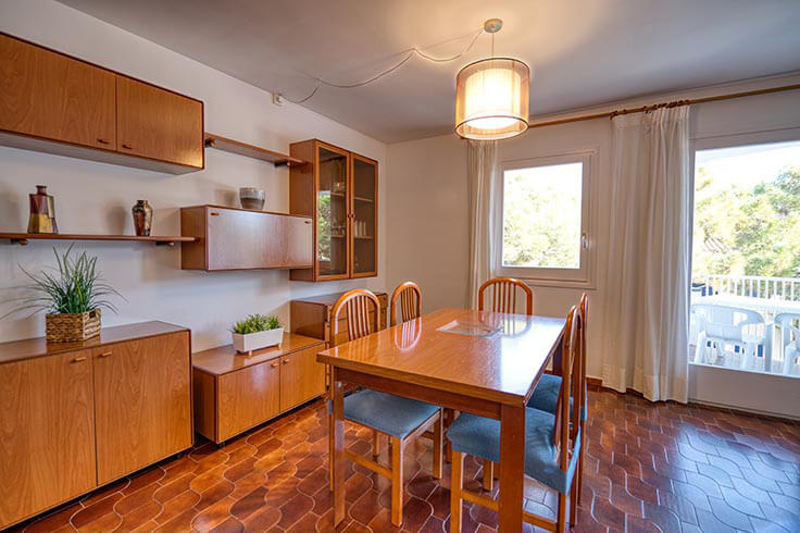 Apartament 3 dormitoris amb Piscina, Wifi, Pàrquing i jardí a Calella de Palafrugell - Lloguer Temporada