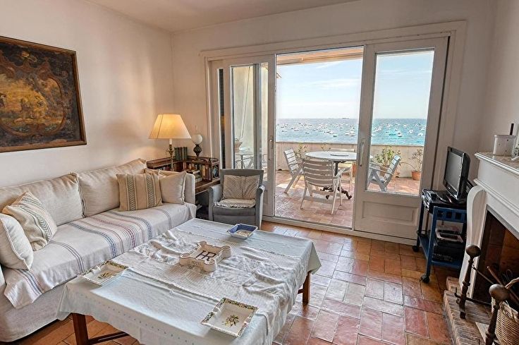 Casa de poble 4 dormitoris amb Vistes al mar i Wifi a Calella de Palafrugell - Lloguer Vacacional - Turístic