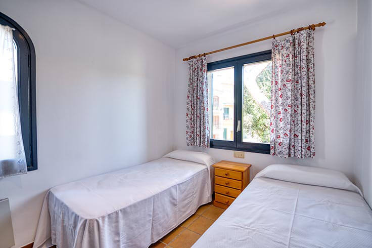 Apartament 3 dormitoris amb Vistes al mar i Pàrquing a Calella de Palafrugell - Lloguer Temporada