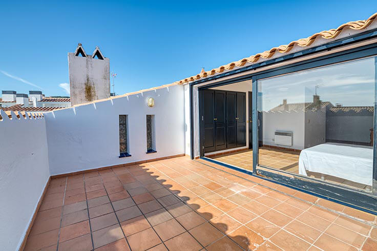 Apartament 3 dormitoris amb Vistes al mar i Pàrquing a Calella de Palafrugell - Lloguer Temporada