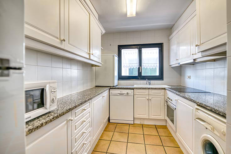 Apartament 3 dormitoris amb Vistes al mar i Pàrquing a Calella de Palafrugell - Lloguer Temporada