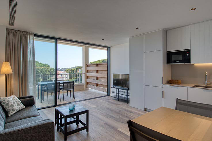 Apartament 2 dormitoris amb Piscina, Vistes al mar, Pàrquing i jardí a Calella de Palafrugell - Lloguer Vacacional - Turístic
