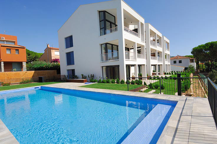 Apartament 3 dormitoris amb Piscina, Pàrquing i jardí a Calella de Palafrugell - Lloguer Temporada