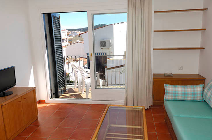 Apartament 3 dormitoris amb Vistes al mar i Pàrquing a Calella de Palafrugell - Lloguer Temporada