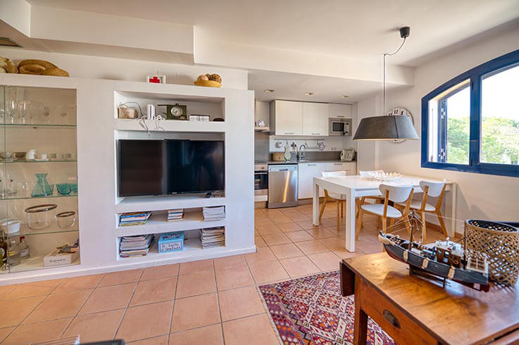Apartament 3 dormitoris amb Piscina, Vistes al mar i Pàrquing a Calella de Palafrugell - Lloguer Temporada