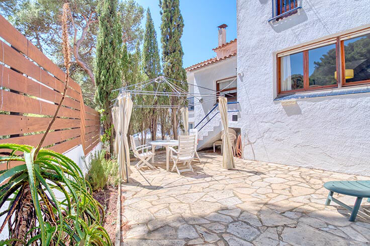 Casa adosada 4 dormitoris a Tamariu - Compra - Venda