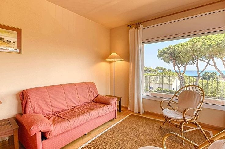 Apartament 3 dormitoris amb Piscina, Vistes al mar, Pàrquing i jardí a Calella de Palafrugell - Compra - Venda