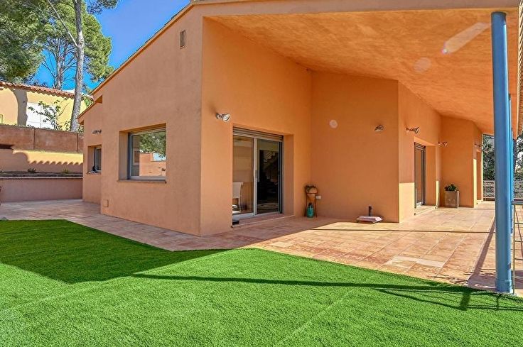 Casa individual 5 dormitoris amb Piscina, Aire condicionat i jardí a Llafranc - Compra - Venda