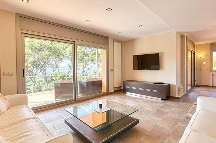 Casa individual 5 dormitoris amb Piscina, Aire condicionat i jardí a Llafranc - Compra - Venda