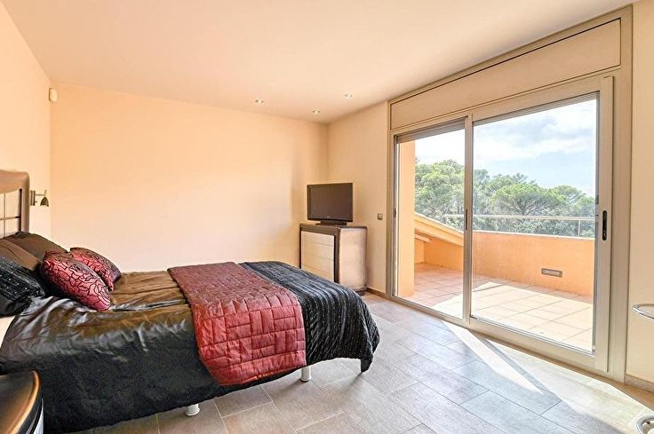 Casa individual 5 dormitoris amb Piscina, Aire condicionat i jardí a Llafranc - Compra - Venda