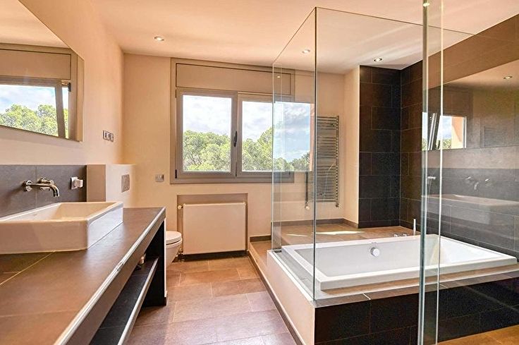 Casa individual 5 dormitoris amb Piscina, Aire condicionat i jardí a Llafranc - Compra - Venda