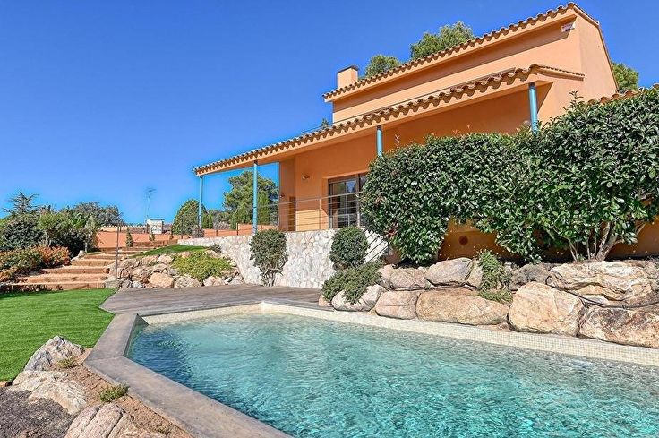 Casa individual 5 dormitoris amb Piscina, Aire condicionat i jardí a Llafranc - Compra - Venda