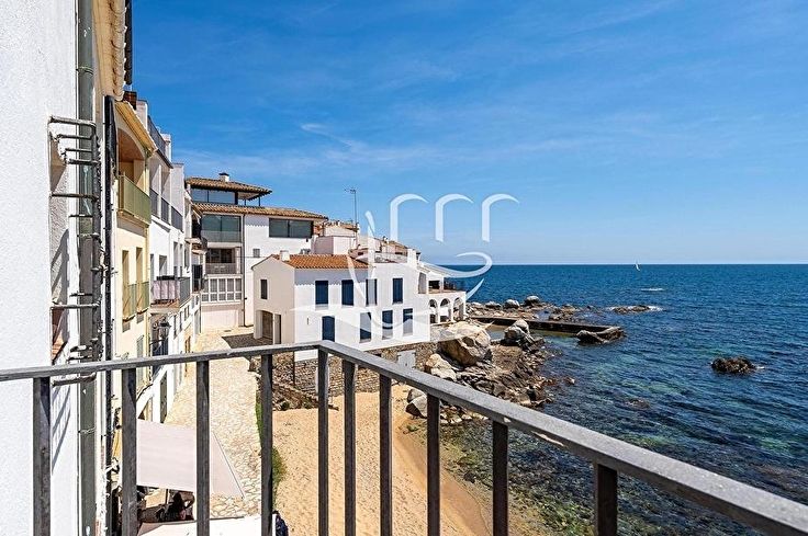 Casa 5 dormitoris a Calella de Palafrugell - Compra - Venda