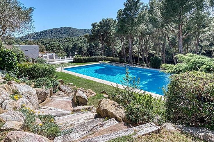 Apartament 2 dormitoris amb Piscina, Pàrquing i jardí a Tamariu - Compra - Venda