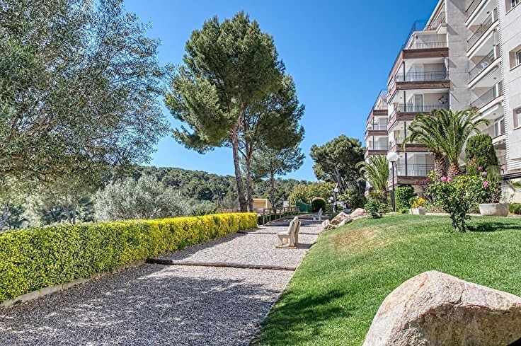 Apartament 2 dormitoris amb Piscina, Pàrquing i jardí a Tamariu - Compra - Venda