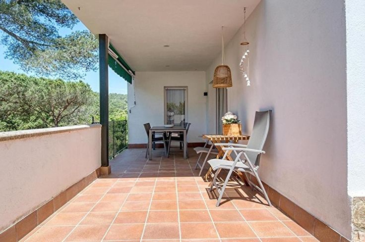 Apartament 3 dormitoris amb Piscina, Pàrquing i jardí a Tamariu - Compra - Venda