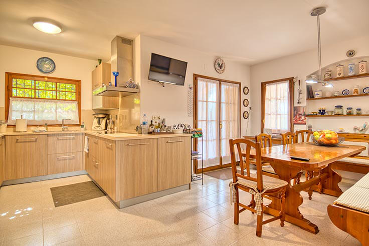 Casa individual 5 dormitoris amb Piscina, Vistes al mar i jardí a Tamariu - Compra - Venda