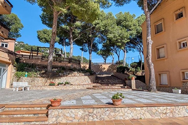Apartament 2 dormitoris amb Piscina, Vistes al mar, Pàrquing i jardí a Tamariu - Compra - Venda