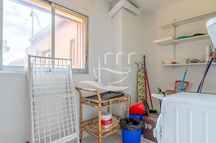 Xalet 6 dormitoris amb Piscina i jardí a Llagostera - Compra - Venda
