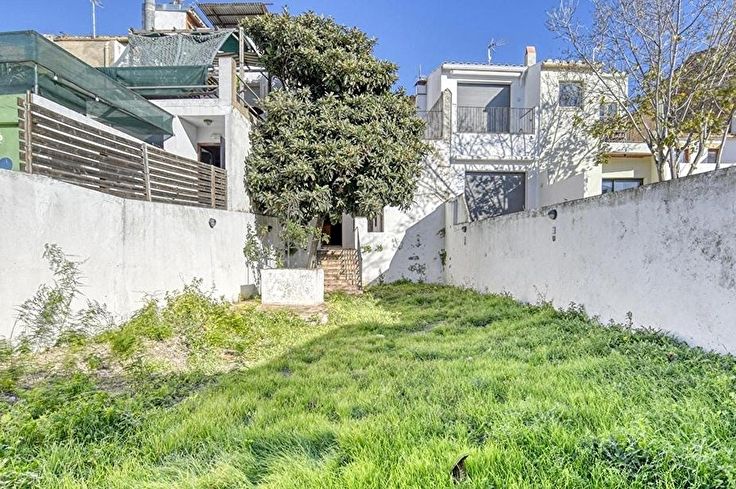 Casa de poble 3 dormitoris amb jardí a Palafrugell - Compra - Venda