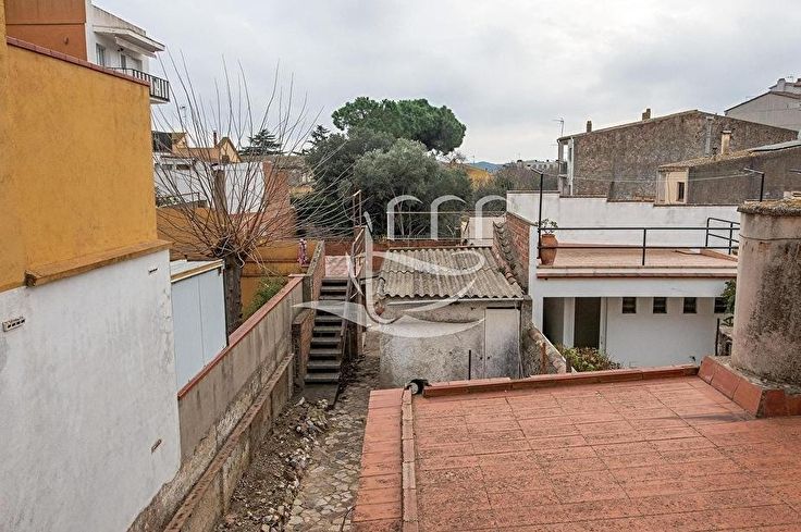 Casa de poble 4 dormitoris amb jardí a Palafrugell - Compra - Venda