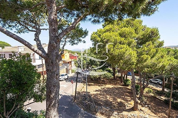 Casa individual 3 dormitoris a Palafrugell - Compra - Venda