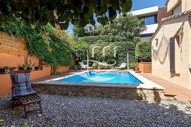 Casa individual 3 dormitoris a Palafrugell - Compra - Venda