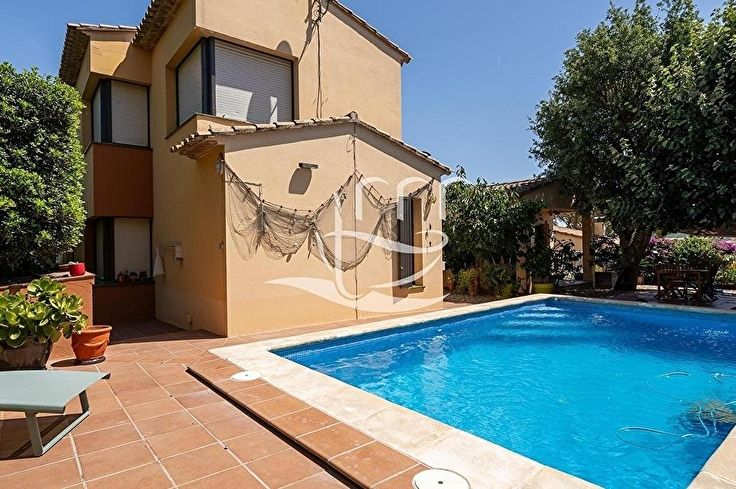 Casa individual 3 dormitoris a Palafrugell - Compra - Venda