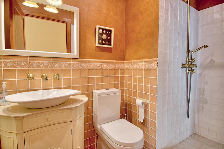 Xalet 5 dormitoris amb Piscina i jardí a Mont-ras - Compra - Venda