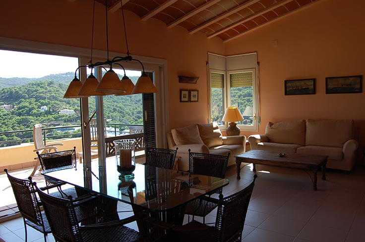 Casa aparellada 3 dormitoris amb Piscina, Vistes al mar, Pàrquing i jardí a Begur - Compra - Venda