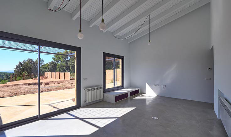 Casa aparellada 4 dormitoris amb Piscina, Pàrquing i jardí a Vilopriu - Compra - Venda