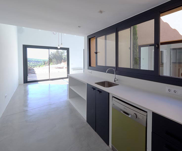 Casa aparellada 4 dormitoris amb Piscina, Pàrquing i jardí a Vilopriu - Compra - Venda