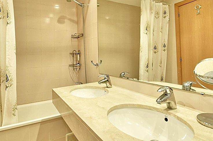 Apartament 3 dormitoris amb Piscina, Pàrquing i jardí a Platja d'Aro - Compra - Venda