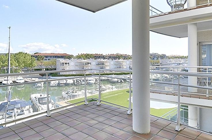 Apartament 3 dormitoris amb Piscina, Pàrquing i jardí a Platja d'Aro - Compra - Venda