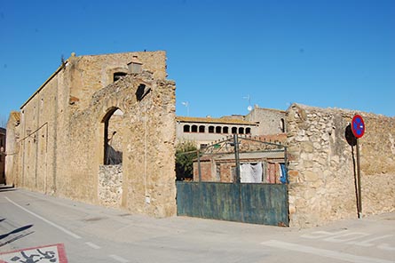 Casa de poble 3 dormitoris amb jardí a Vulpellac - Compra - Venda