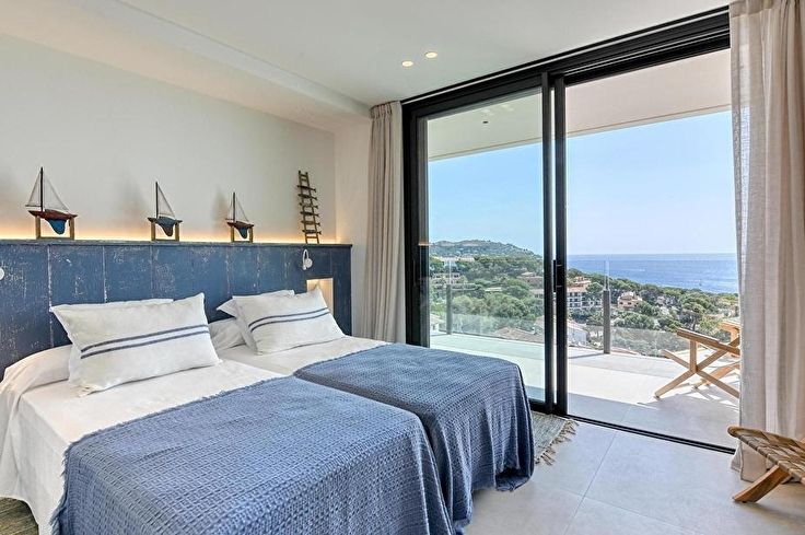 Xalet 4 dormitoris amb Piscina, Wifi, Pàrquing, Barbacoa i jardí a Calella de Palafrugell - Lloguer Temporada