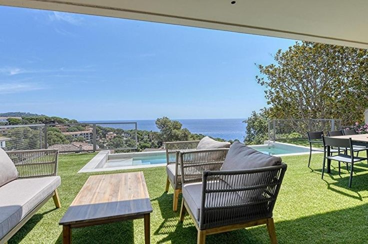 Xalet 4 dormitoris amb Piscina, Wifi, Pàrquing, Barbacoa i jardí a Calella de Palafrugell - Lloguer Temporada