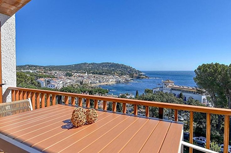 Apartament 2 dormitoris amb Piscina, Vistes al mar, Wifi, Pàrquing i jardí a Calella de Palafrugell - Lloguer Vacacional - Turístic
