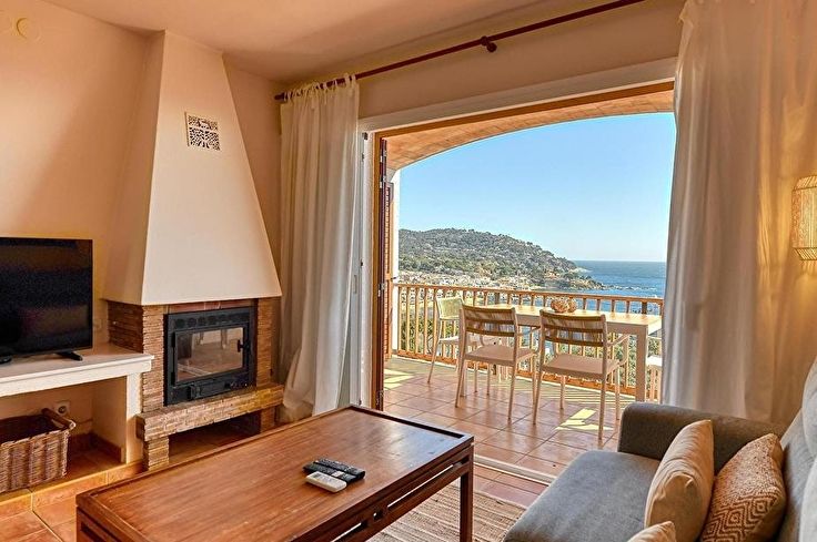 Apartament 2 dormitoris amb Piscina, Vistes al mar, Wifi, Pàrquing i jardí a Calella de Palafrugell - Lloguer Vacacional - Turístic