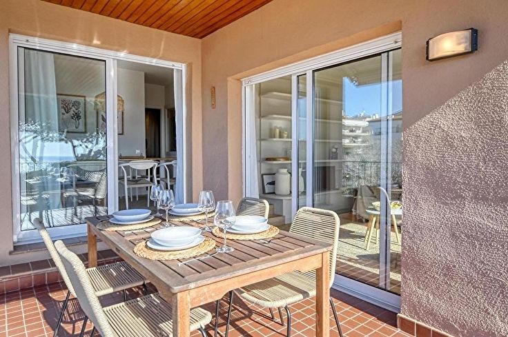 Appartement 3 chambres avec Piscine, Vues à la mer, Parking et jardin à Calella de Palafrugell - Location Saison