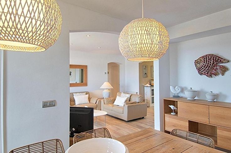 Appartement 3 chambres avec Piscine, Vues à la mer, Air conditionné, Wifi, Parking et jardin à Calella de Palafrugell - Location Vacances - Touristique