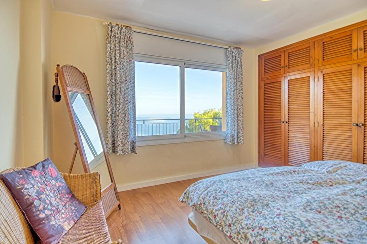 Attique 3 chambres avec Piscine, Vues à la mer, Parking et jardin à Tamariu - Location Saison