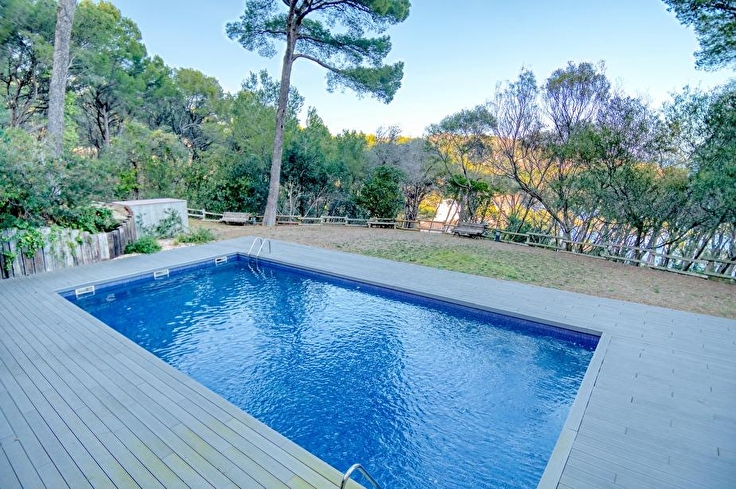 Attique 3 chambres avec Piscine, Vues à la mer, Parking et jardin à Tamariu - Location Saison